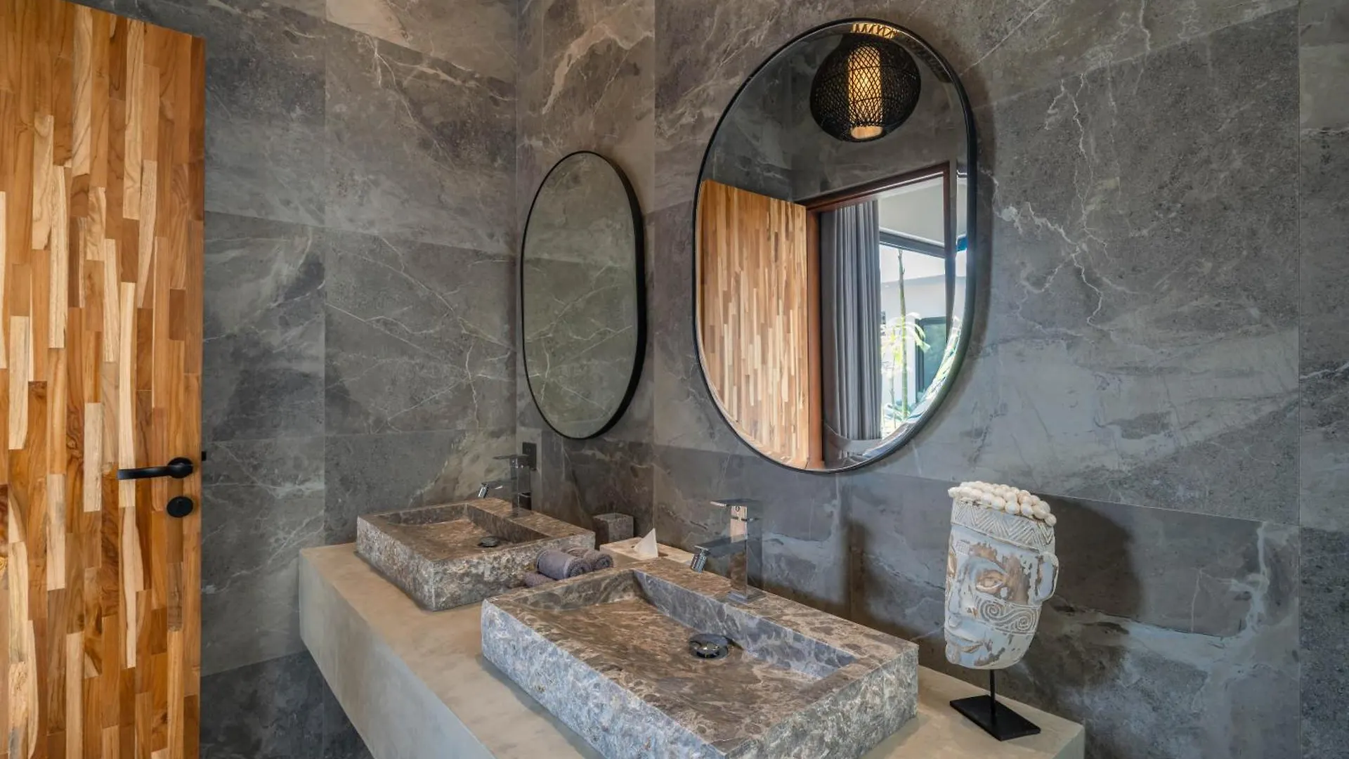 Villa Koya : Luxurious And Modern 3Br Villa In Seminyak!