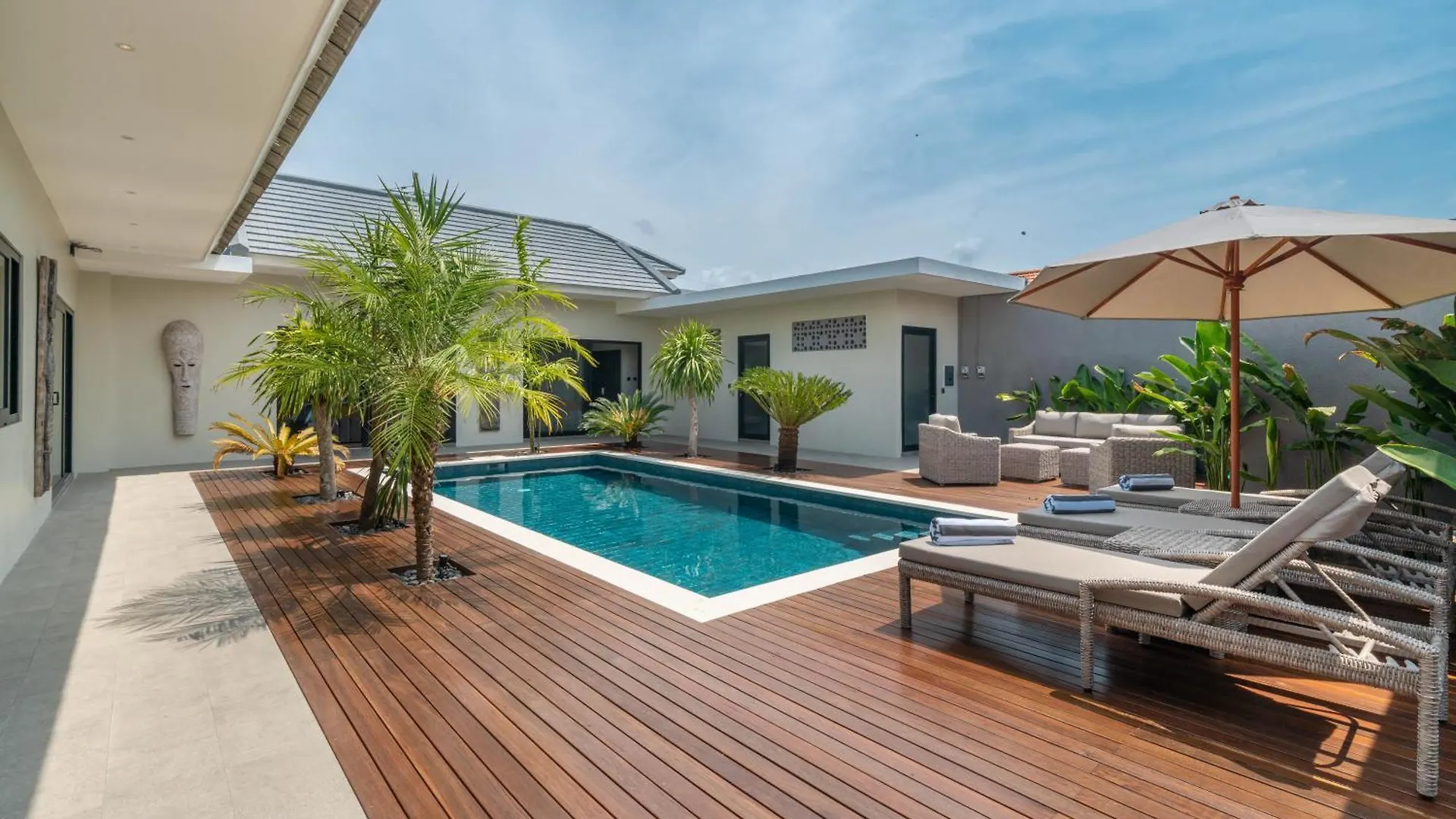 Villa Koya : Luxurious And Modern 3Br Villa In Seminyak!  Seminyak (Bali)